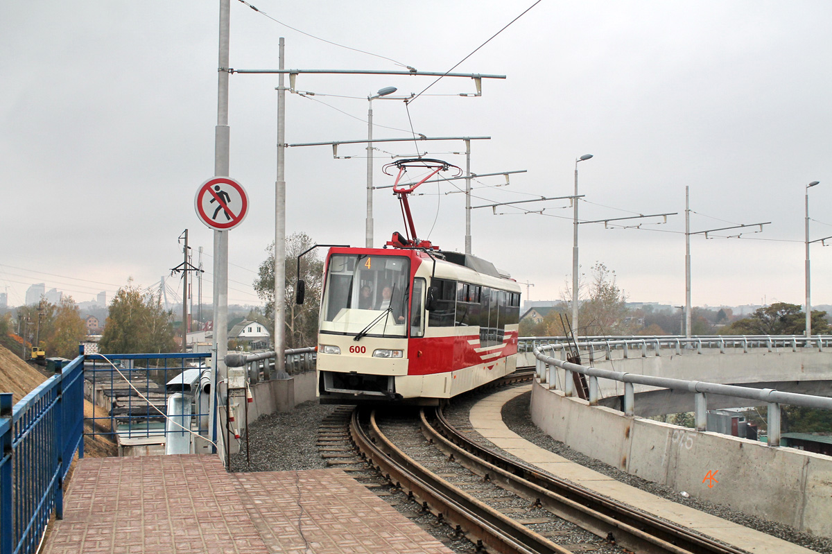 Киев, T3UA-3 «Каштан» № 600