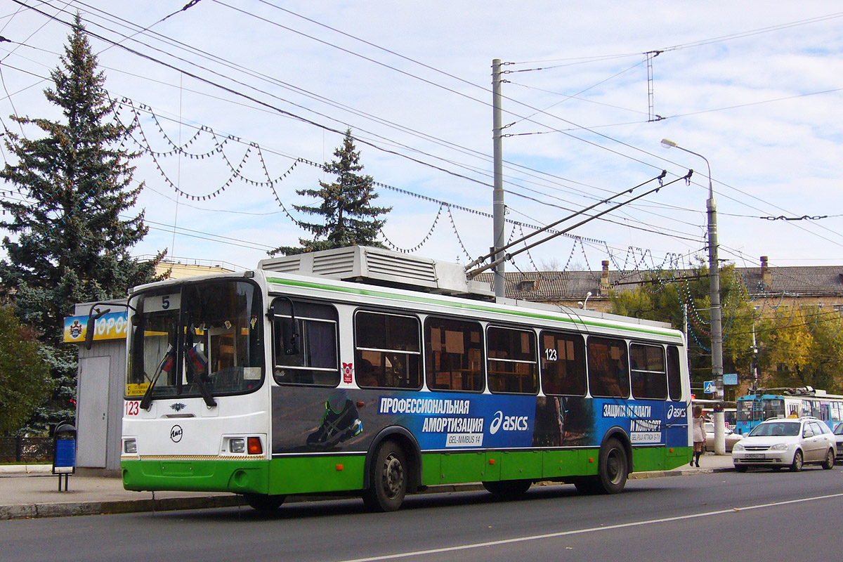 Тула, ЛиАЗ-5280 № 123