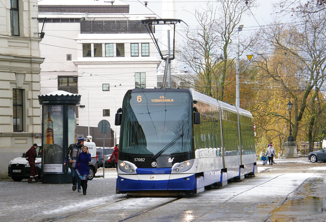 Рига, Škoda 15T ForCity Alfa Riga № 57082