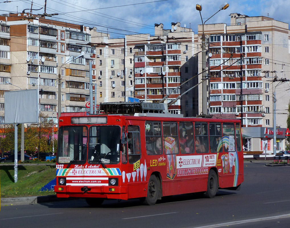 Киев, ЮМЗ Т2 № 4227