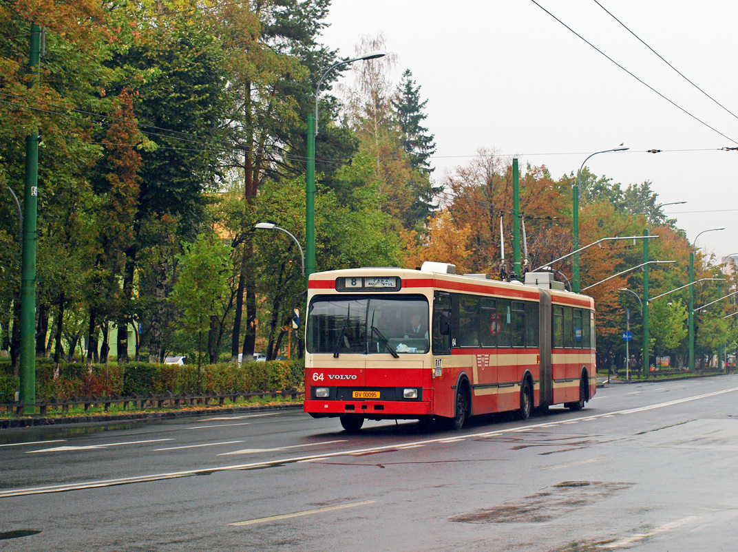 Брашов, Volvo/R&J/BBC-SAAS B10M-55 № 64