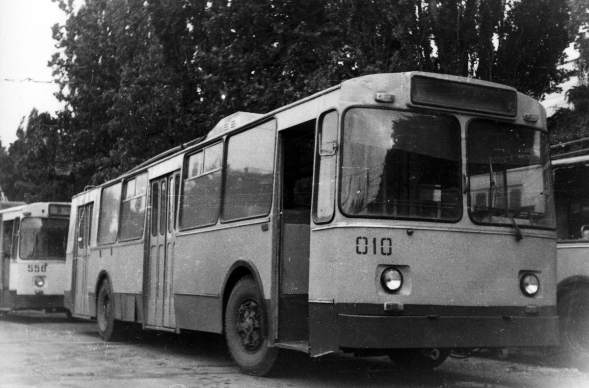 Краснодар, ЗиУ-682В № 010