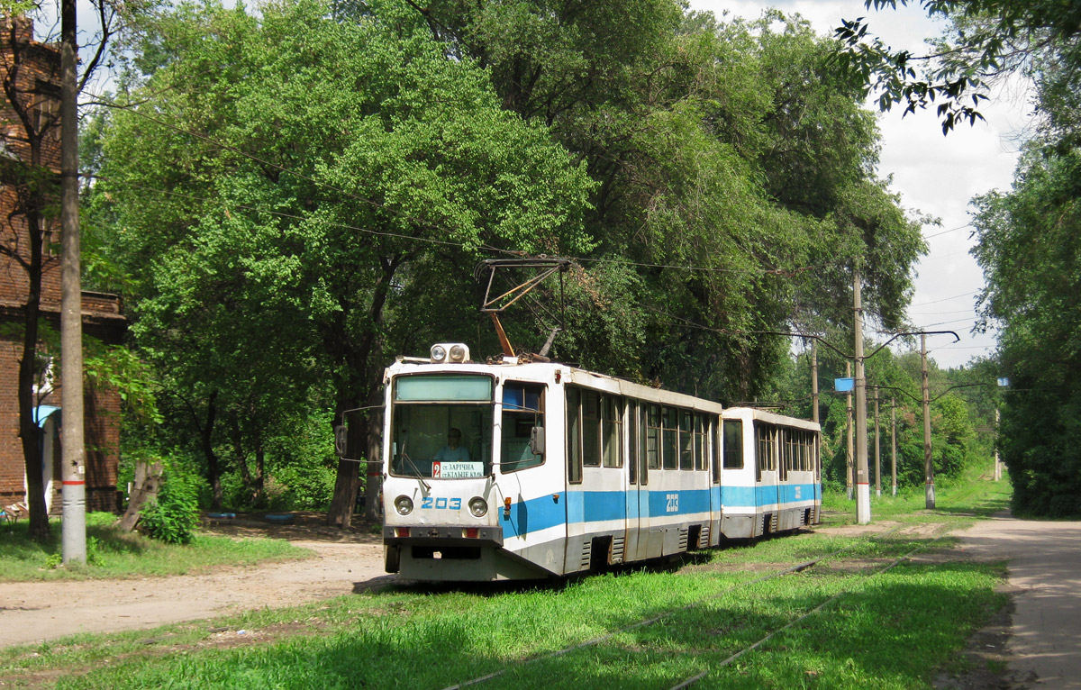 Кривой Рог, 71-611 № 203