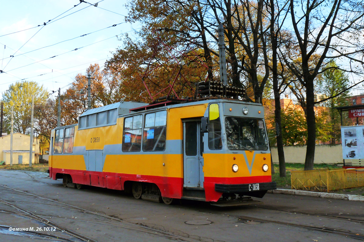 Санкт-Петербург, ЛМ-68М № С-3858
