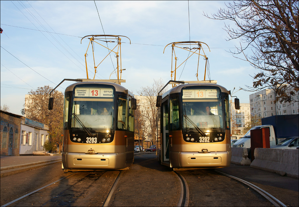 Ташкент, Vario LF.S № 3203; Ташкент, Vario LF.S № 3202
