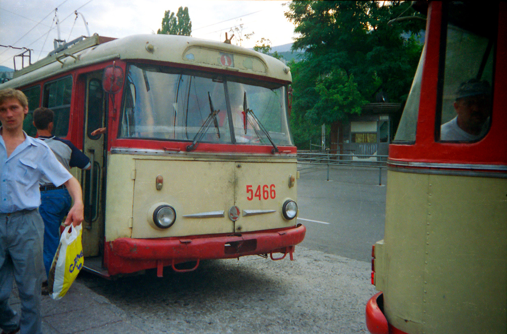 Krimas trolejbuss, Škoda 9Tr18 № 5466