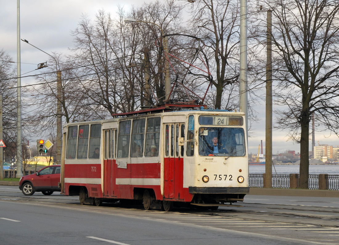Санкт-Петербург, ЛМ-68М № 7572
