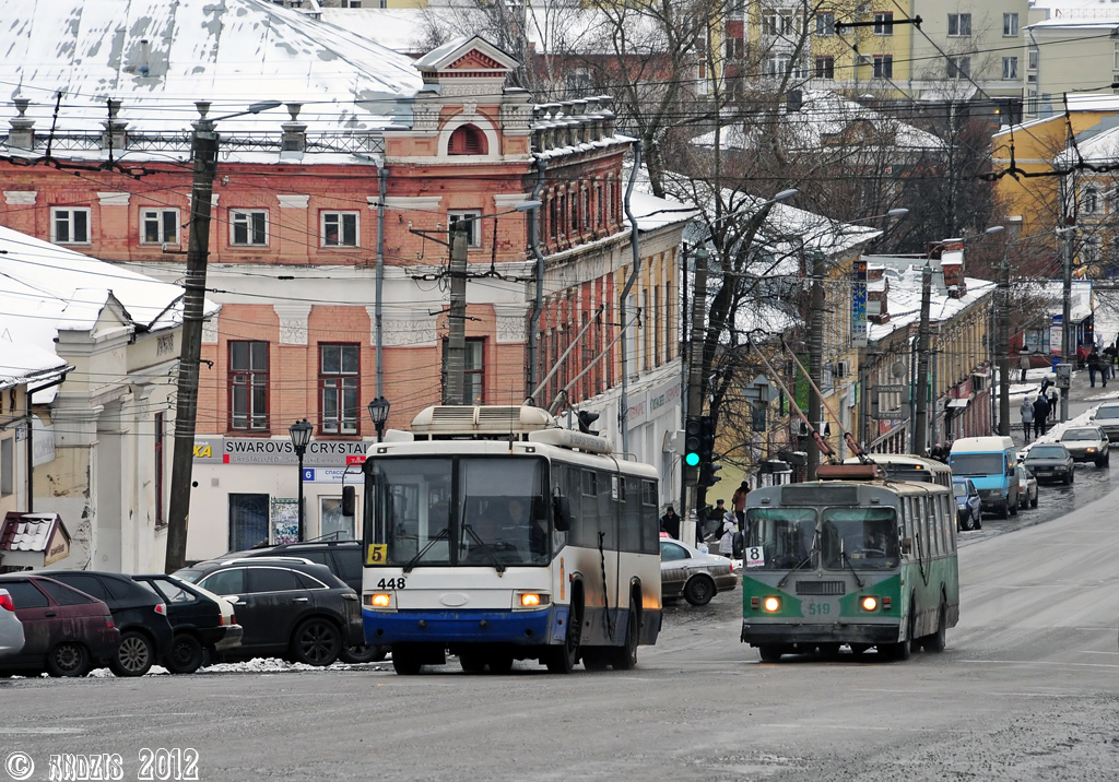 Kirovas (Viatka), BTZ-52767R nr. 448; Kirovas (Viatka), ZiU-682G [G00] nr. 519