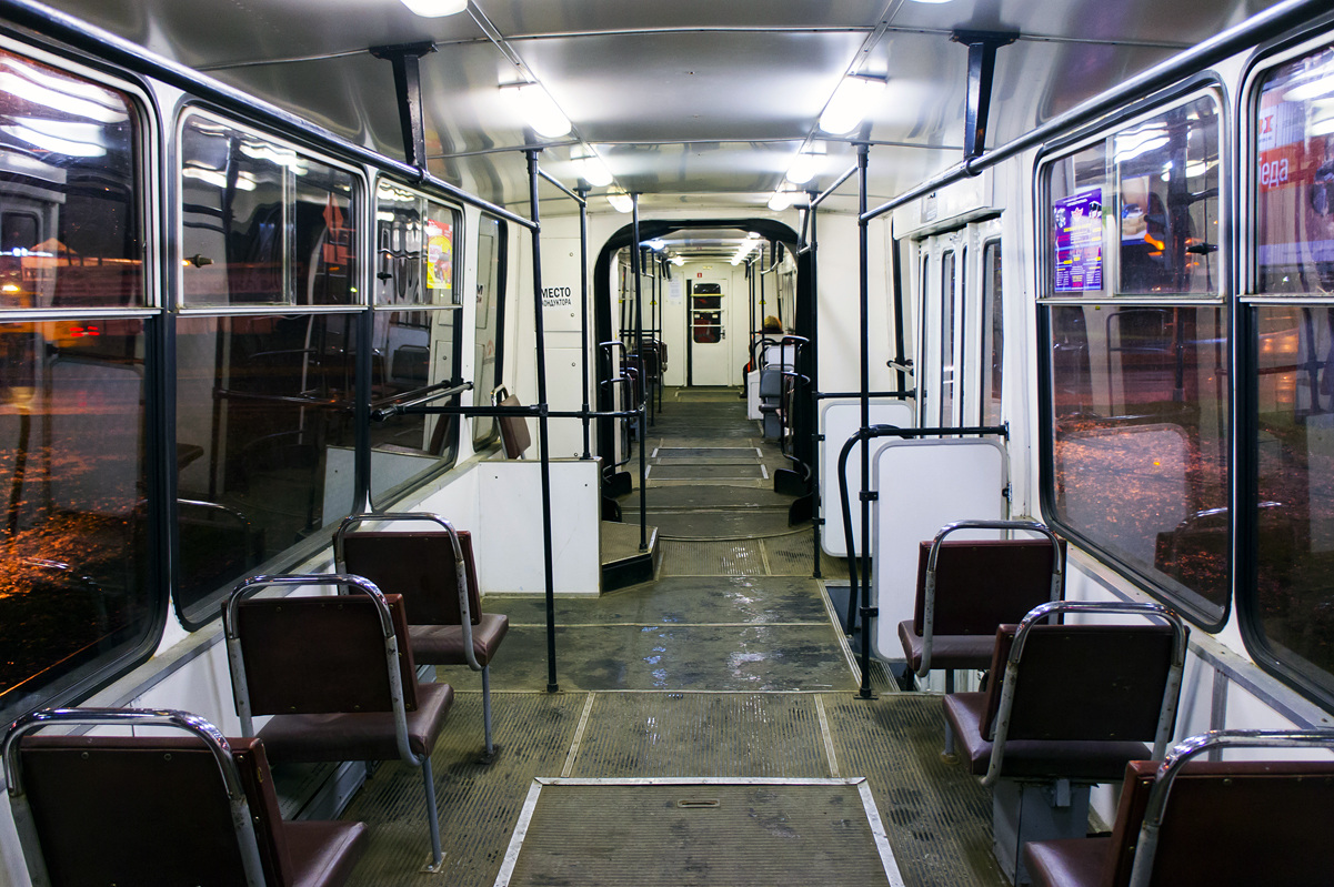 Saint-Petersburg, 71-147A (LVS-97A) № 0607