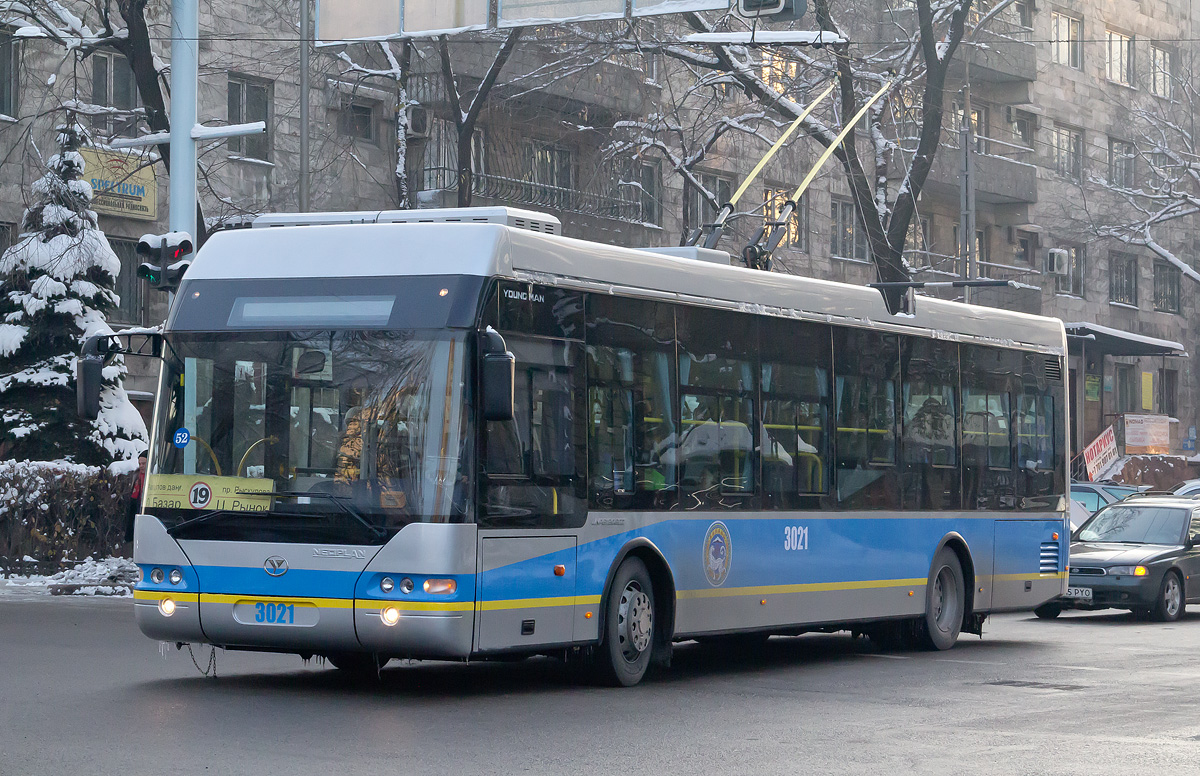 Алматы, YoungMan JNP6120GDZ (Neoplan Kazakhstan) № 3021