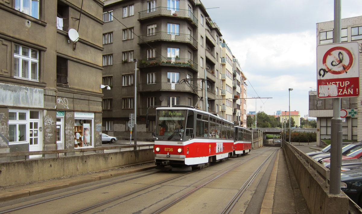 Прага, Tatra T6A5 № 8736