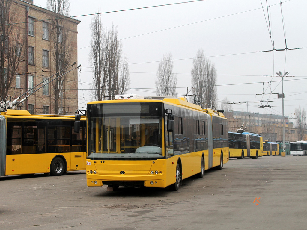 Киев, Богдан Т90110 № 2317