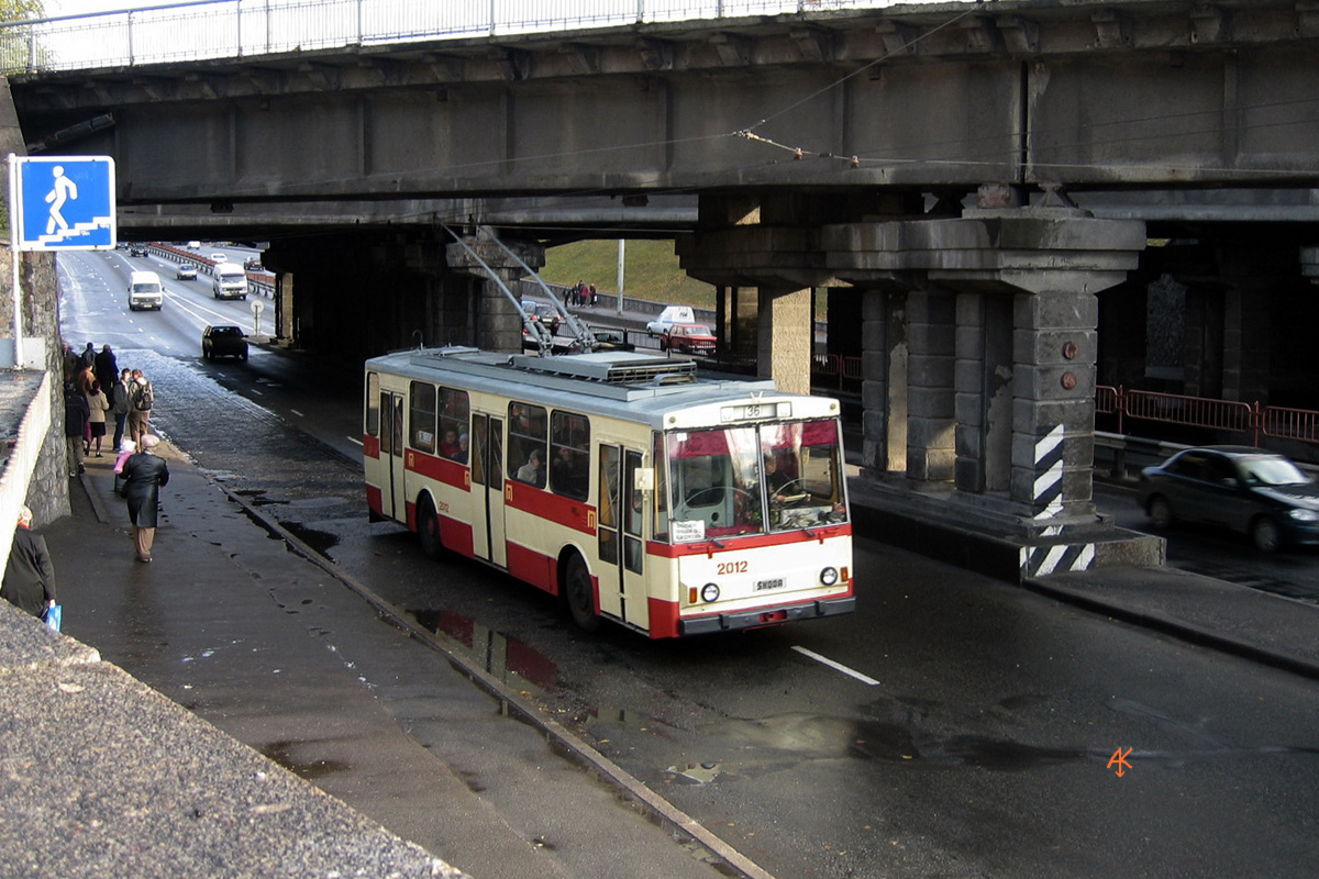 Киев, Škoda 14Tr02/6 № 2012