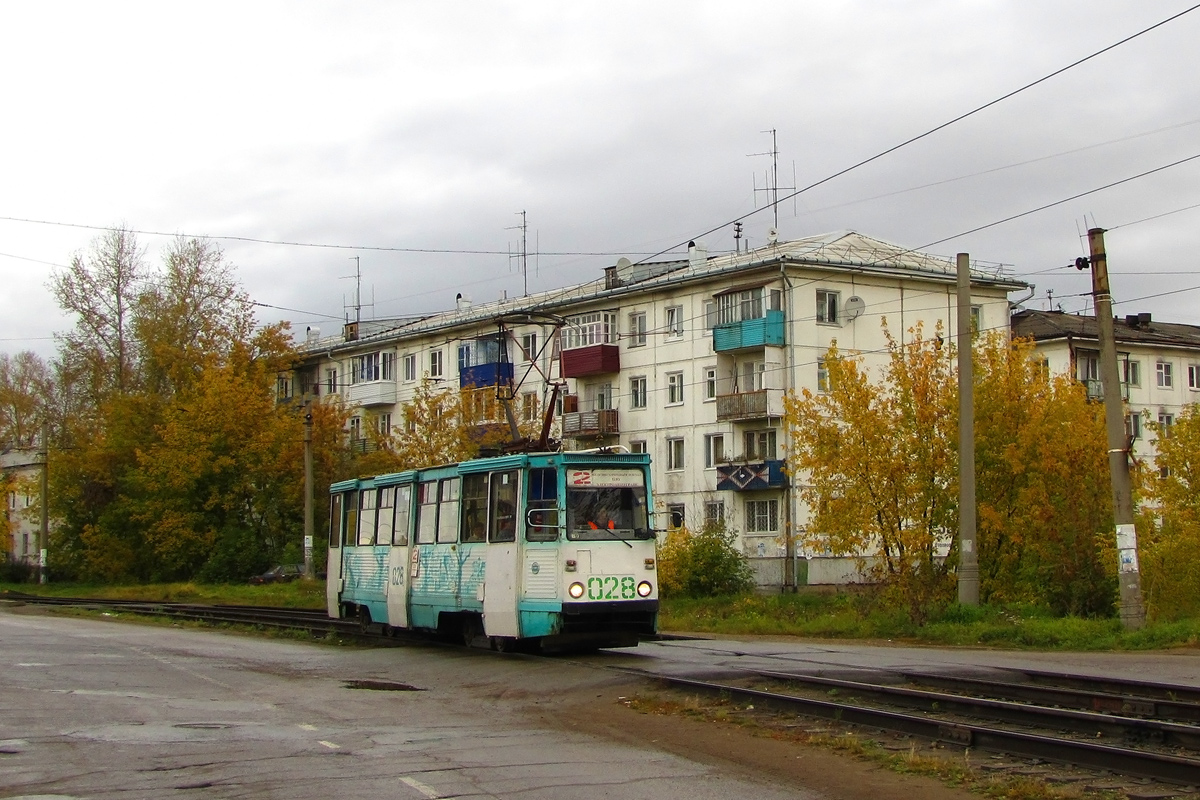 Усолье-Сибирское, 71-605 (КТМ-5М3) № 028