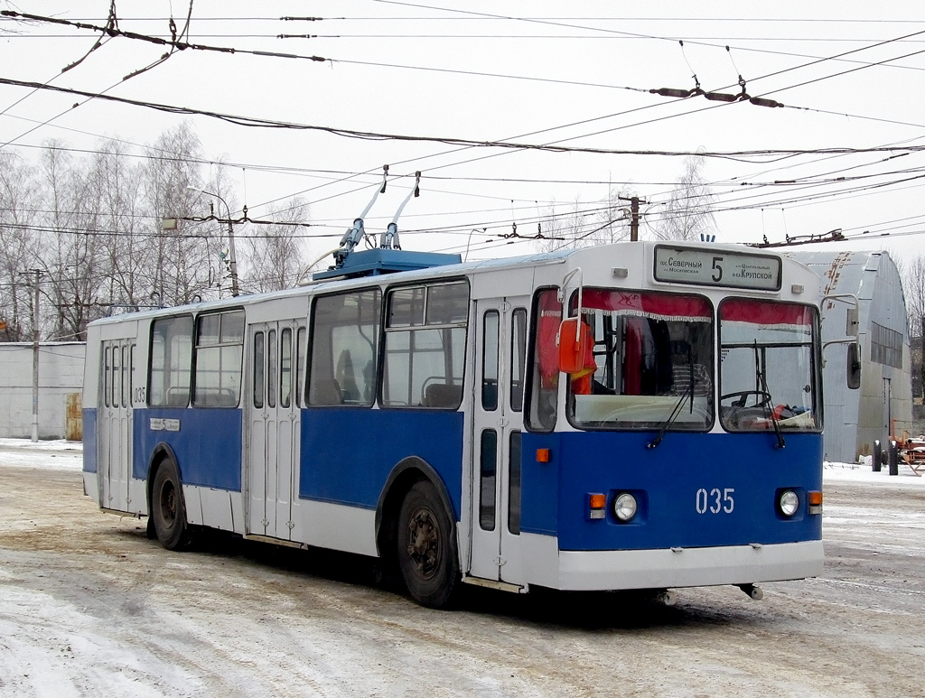 Kaluga, ZiU-682G [G00] č. 035