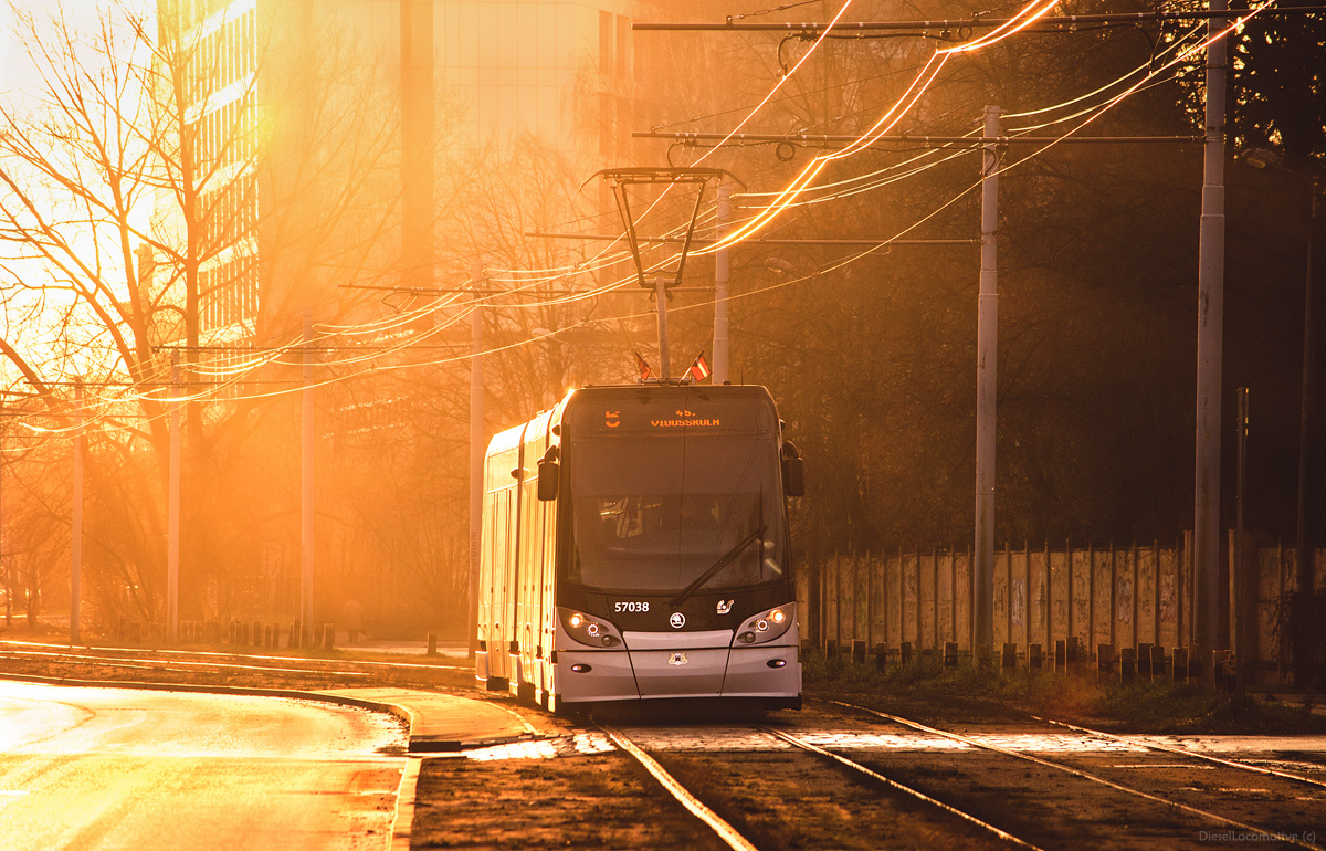 Рига, Škoda 15T ForCity Alfa Riga № 57038