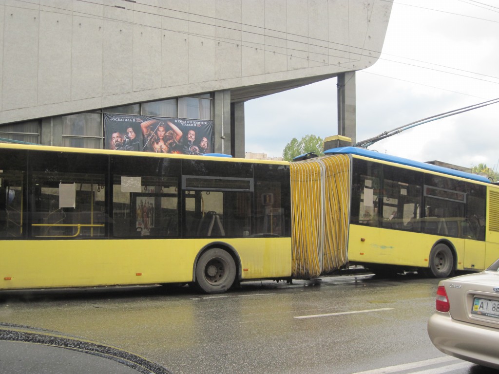 Киев, ЛАЗ E301D1 № 2626; Киев — Происшествия