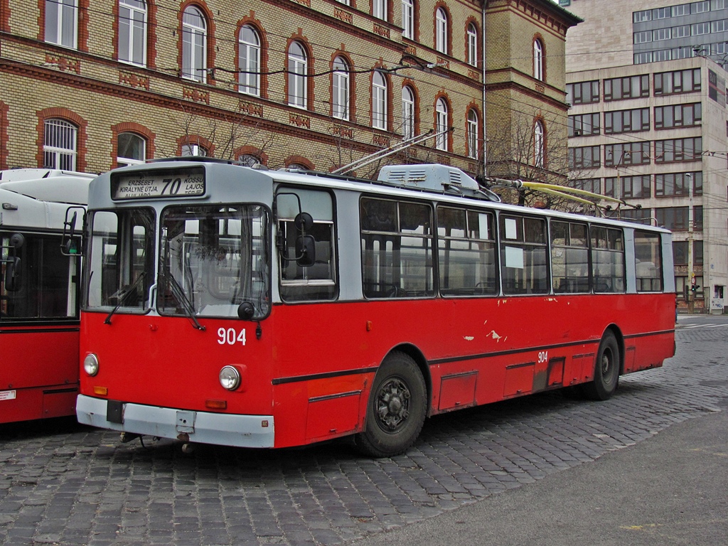 Будапешт, ЗиУ-682УВ № 904