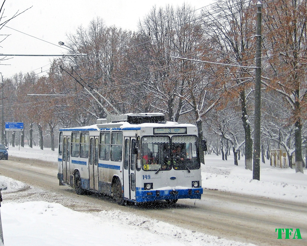 Ровно, ЮМЗ Т2 № 149