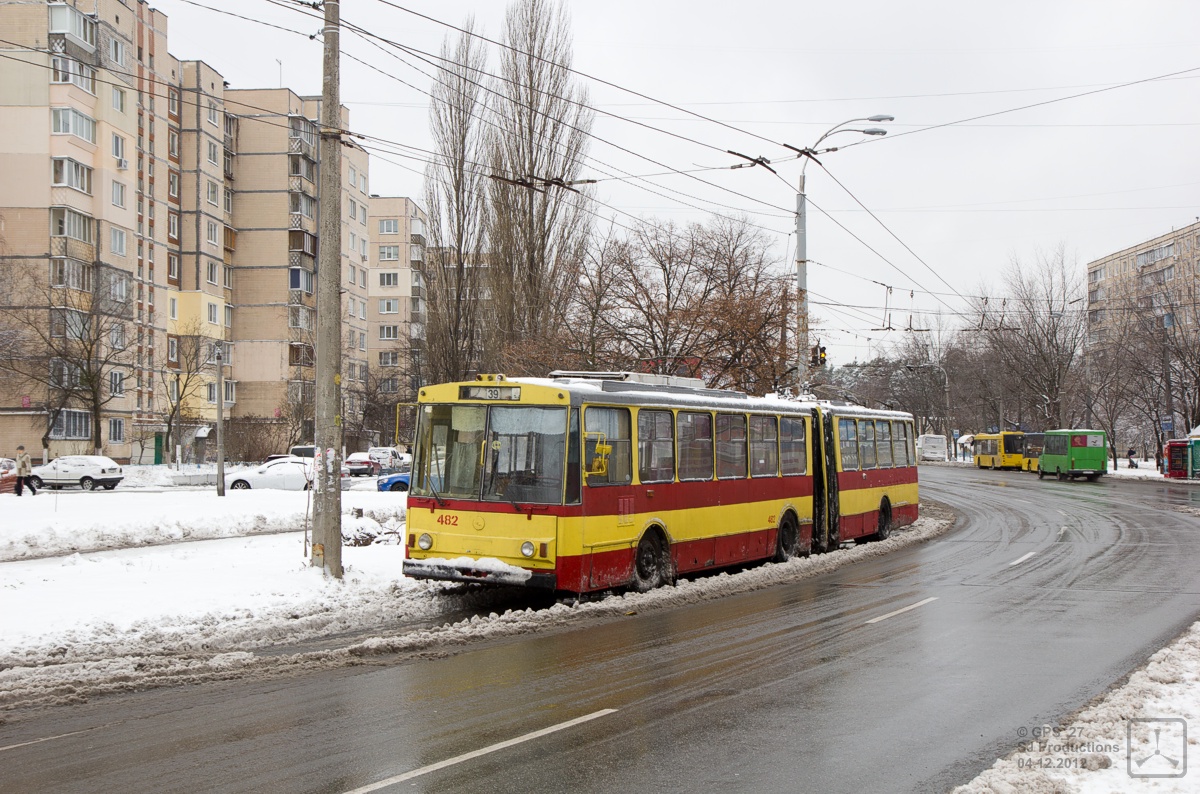 Киев, Škoda 15Tr03/6 № 482
