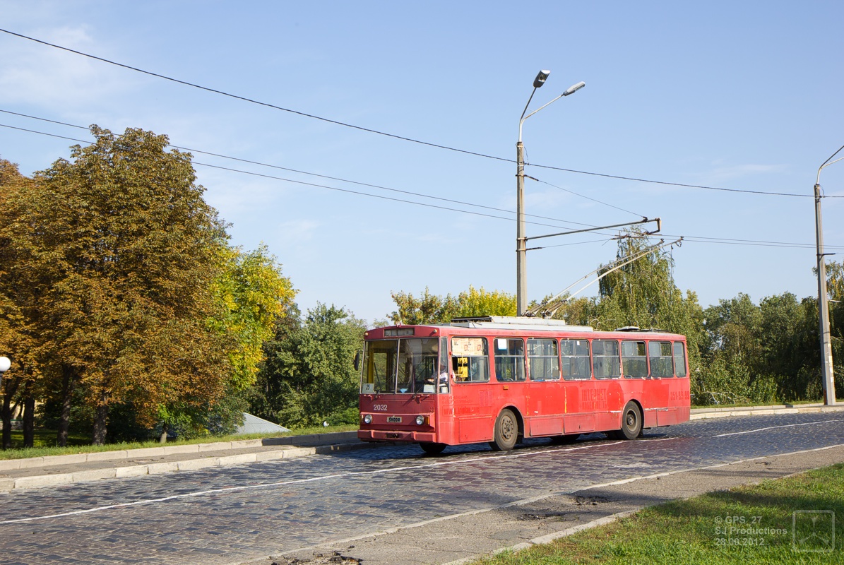 Киев, Škoda 14Tr89/6 № 2032