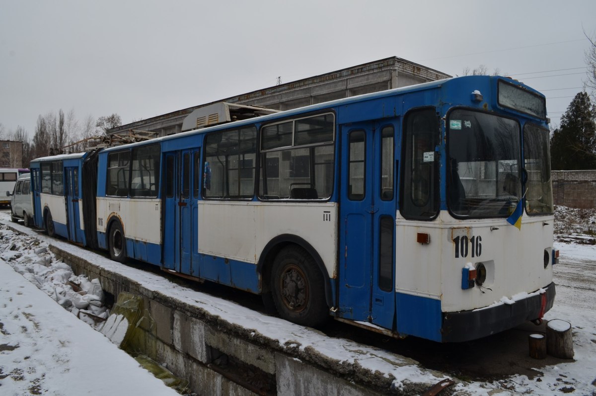 Днепр, ЗиУ-683В01 № 1016