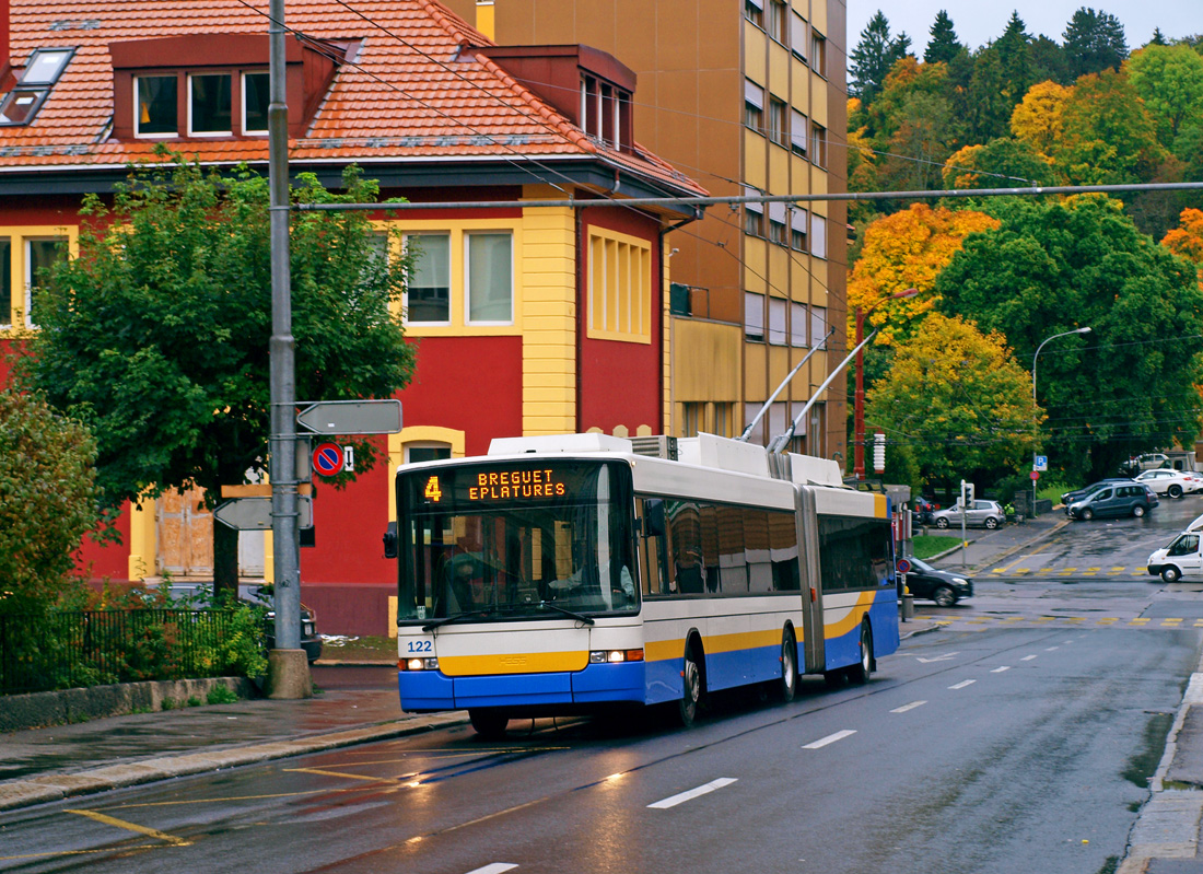 Ла-Шо-де-Фон, Hess SwissTrolley 2 (BGT-N2) № 122