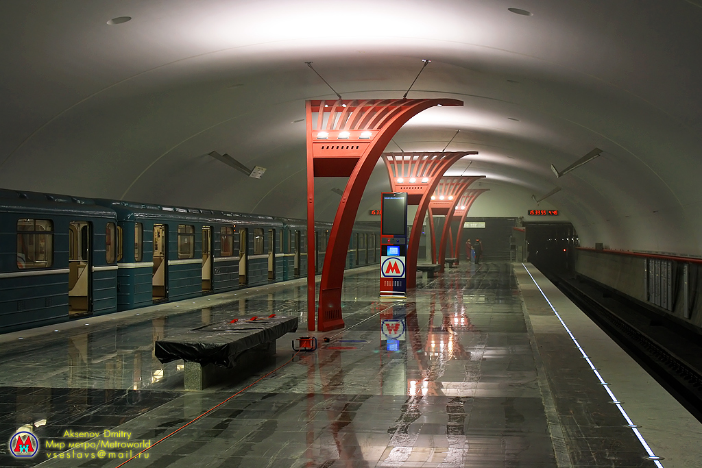 Москва — Метрополитен — [2] Замоскворецкая линия