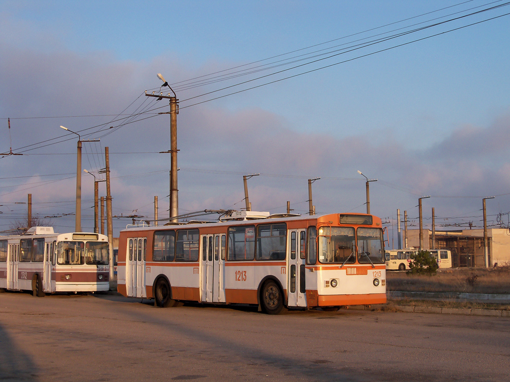 Севастополь, ЗиУ-682Г [Г00] № 1213