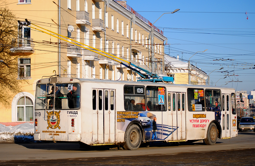 Bryansk, ZiU-682G-016 (012) č. 1019