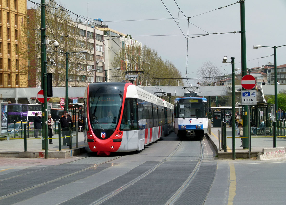 Стамбул, Alstom Citadis 304 № 817; Стамбул, Duewag B80S № 245