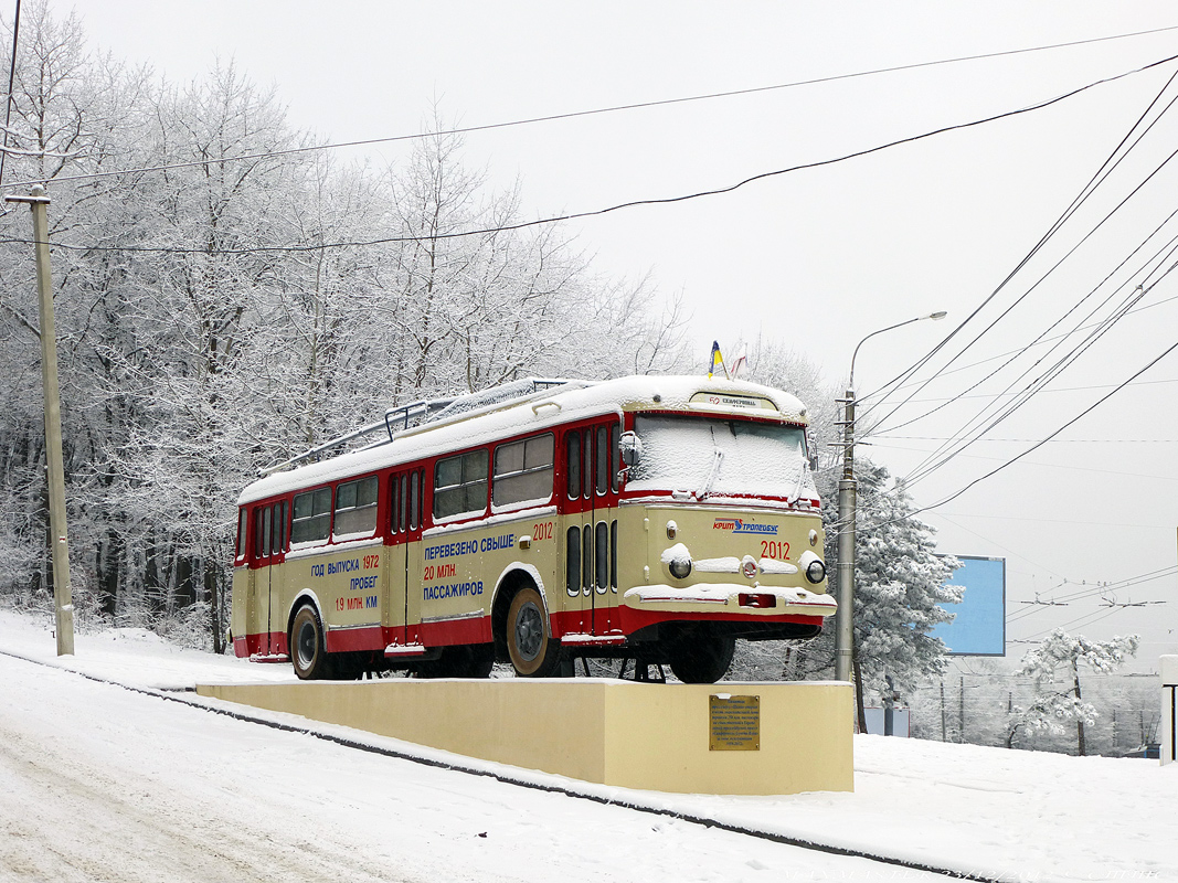 Крымский троллейбус, Škoda 9TrH29 № 2012 (3776); Крымский троллейбус — Памятник троллейбусу на Ангарском перевале