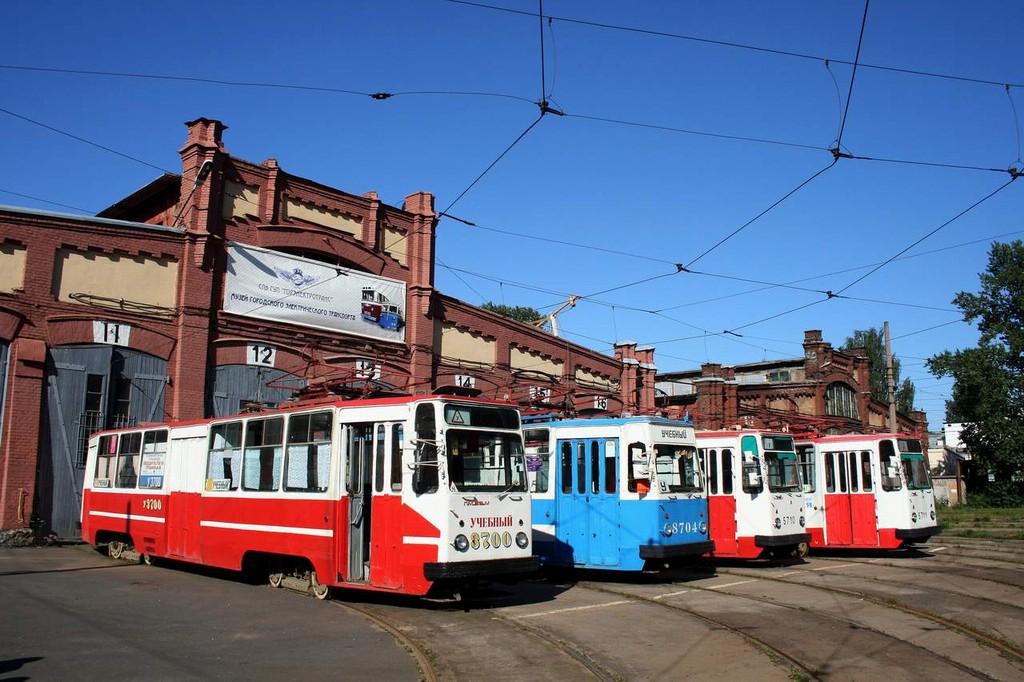 Санкт-Петербург, ЛМ-68М № 3700