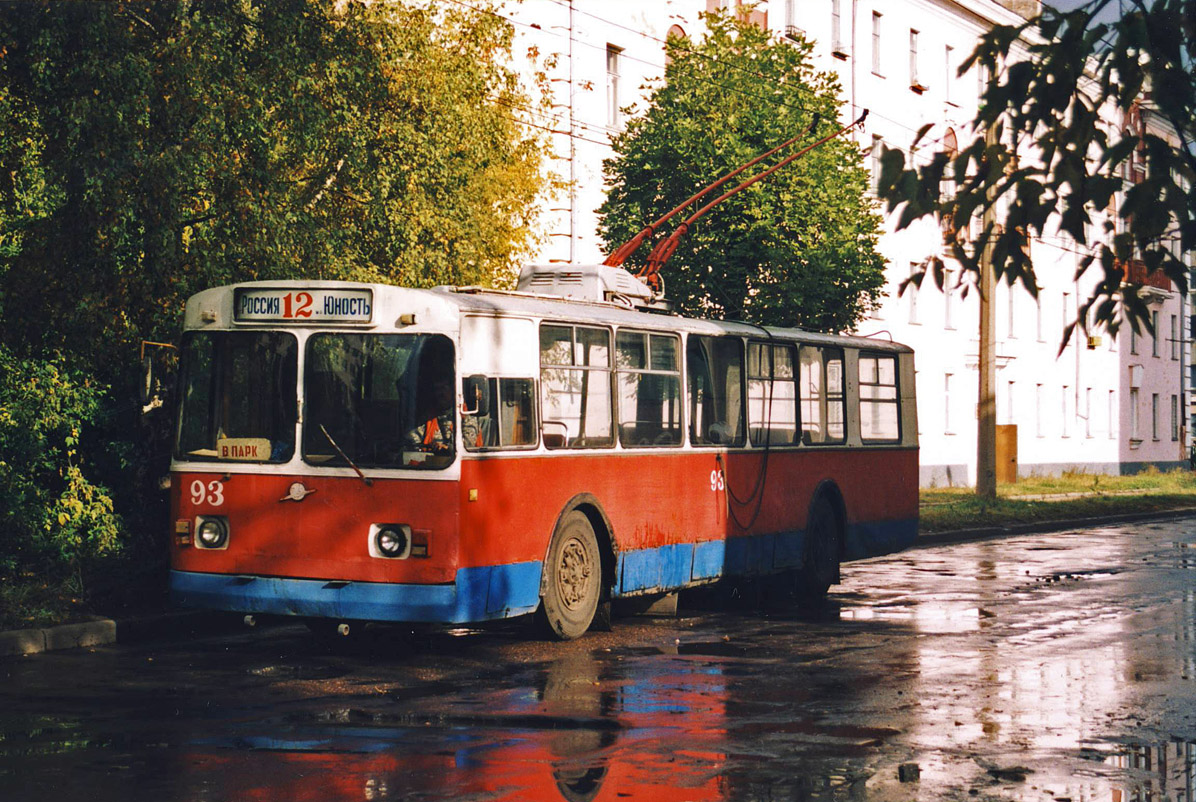 Тверь, ЗиУ-682В [В00] № 93; Тверь — Служебные троллейбусные линии; Тверь — Тверской троллейбус на рубеже XX и XXI вв. (2000 — 2001 гг.)