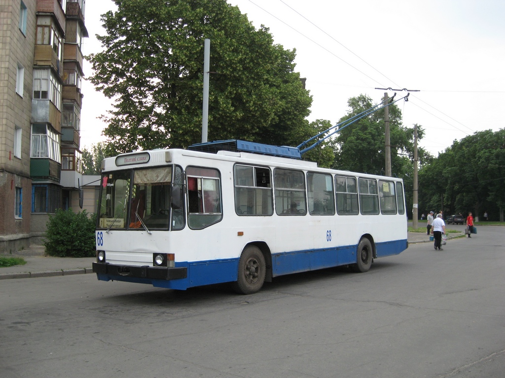 Полтава, ЮМЗ Т2 № 68