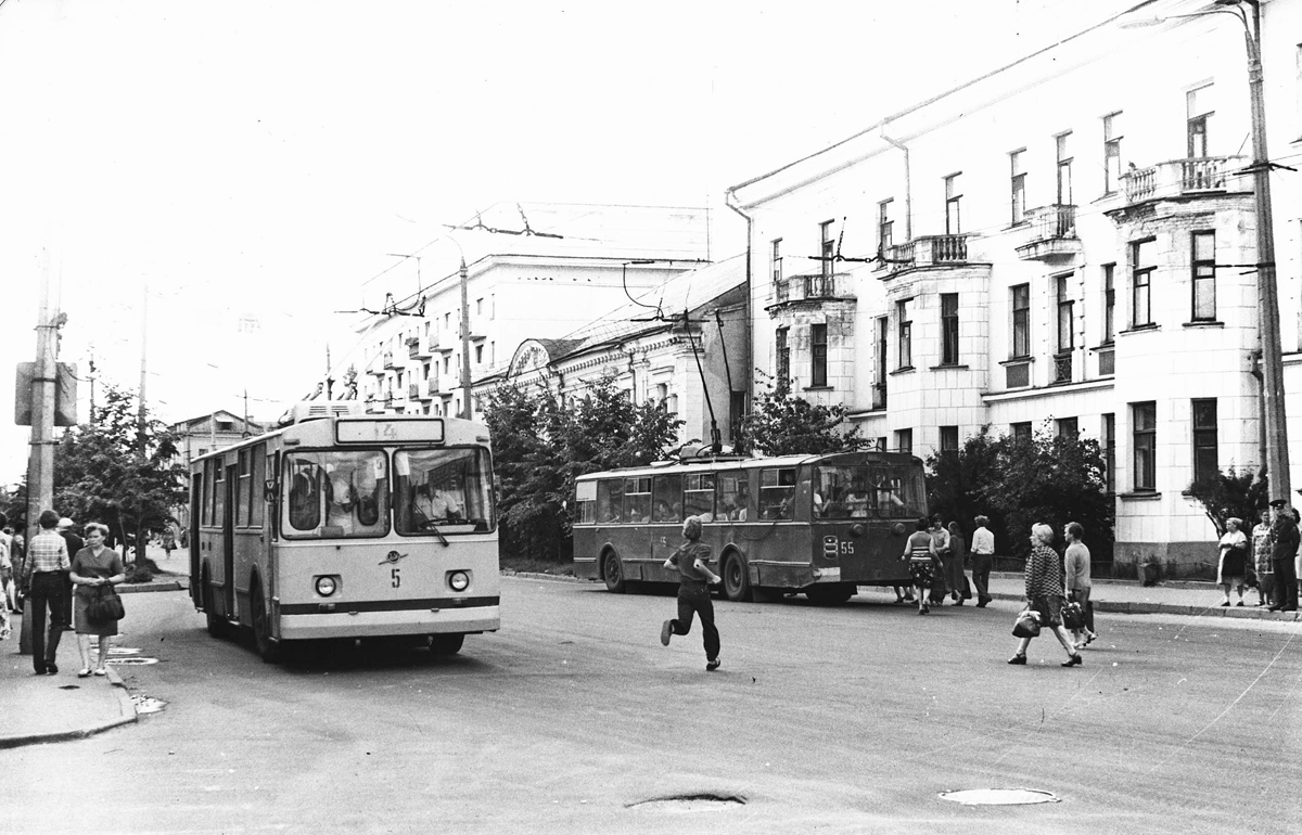 Тверь, ЗиУ-682В № 5; Тверь, ЗиУ-682В № 55; Тверь — Старые фотографии (1917—1991); Тверь — Троллейбусные линии: Центральный район