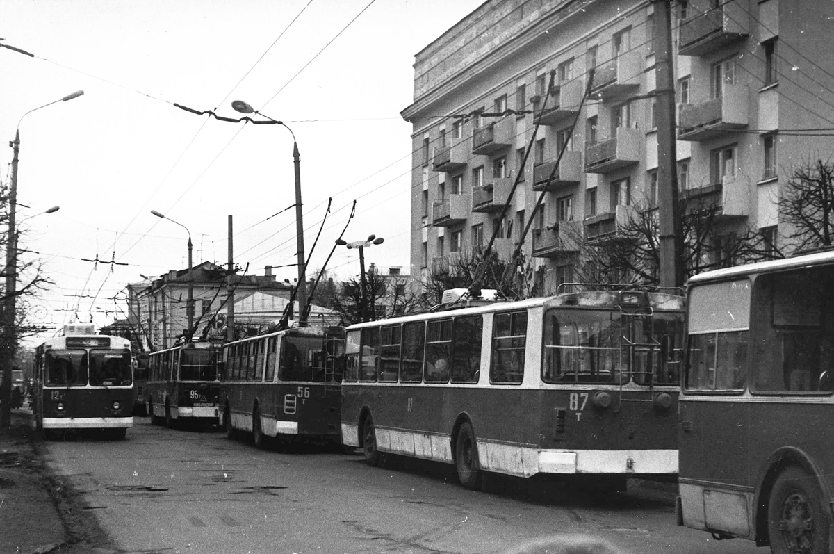 Тверь, ЗиУ-682В № 12; Тверь, ЗиУ-682В [В00] № 95; Тверь, ЗиУ-682В № 56; Тверь, ЗиУ-682В [В00] № 87; Тверь — Старые фотографии (1917—1991)