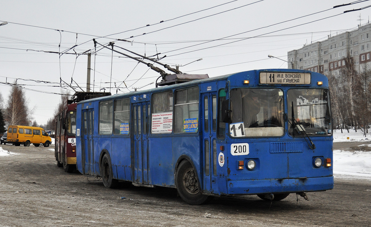 Омск, ЗиУ-682Г [Г00] № 200