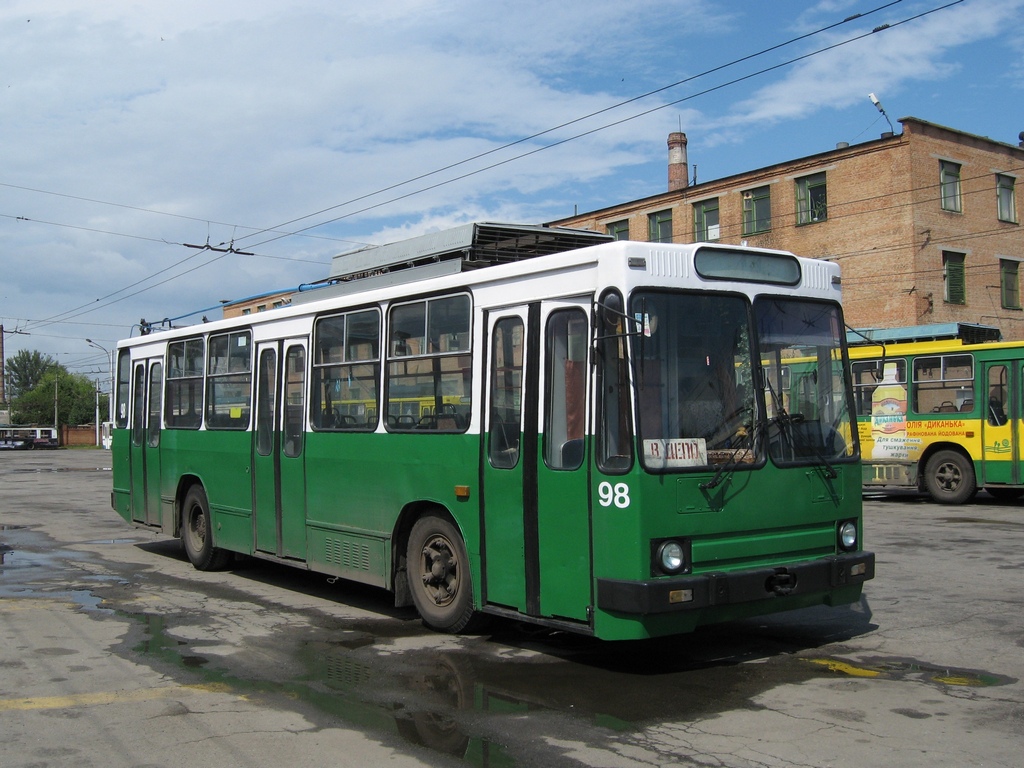 Полтава, ЮМЗ Т2 № 98
