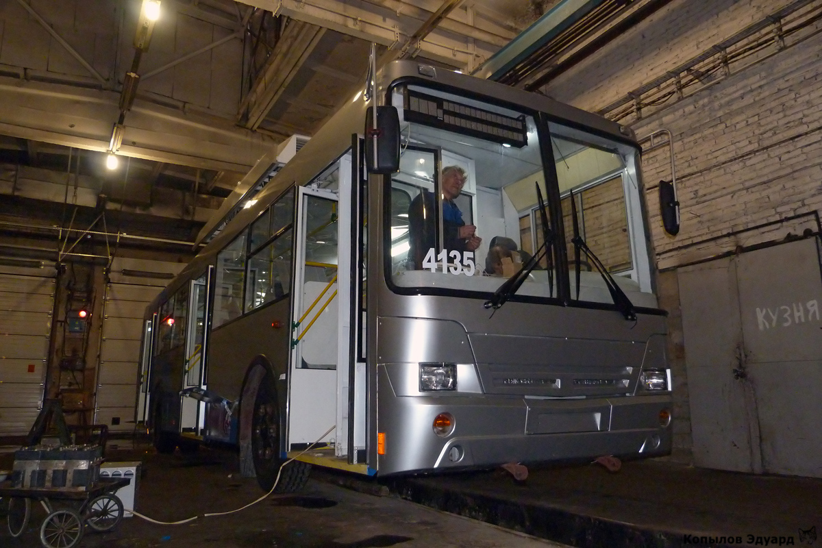 Барнаул, СТ-6217М № 4135