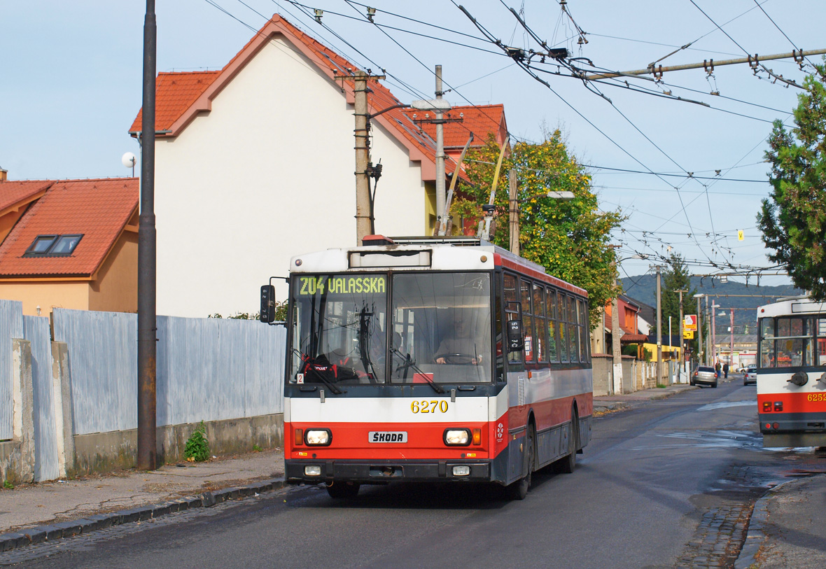Bratislava, Škoda 14Tr10/6 № 6270; Bratislava, Škoda 14Tr08/6 № 6252