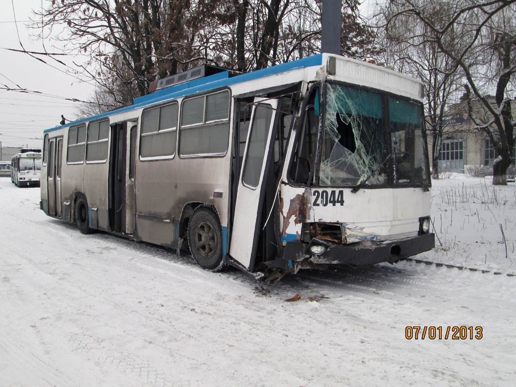 Днепр, ЮМЗ Т1Р (Т2П) № 2044
