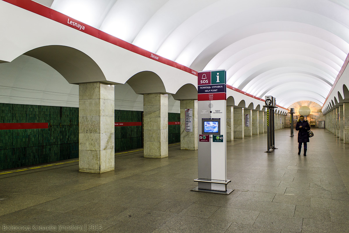 Sankt Petersburg — Metro — Line 1