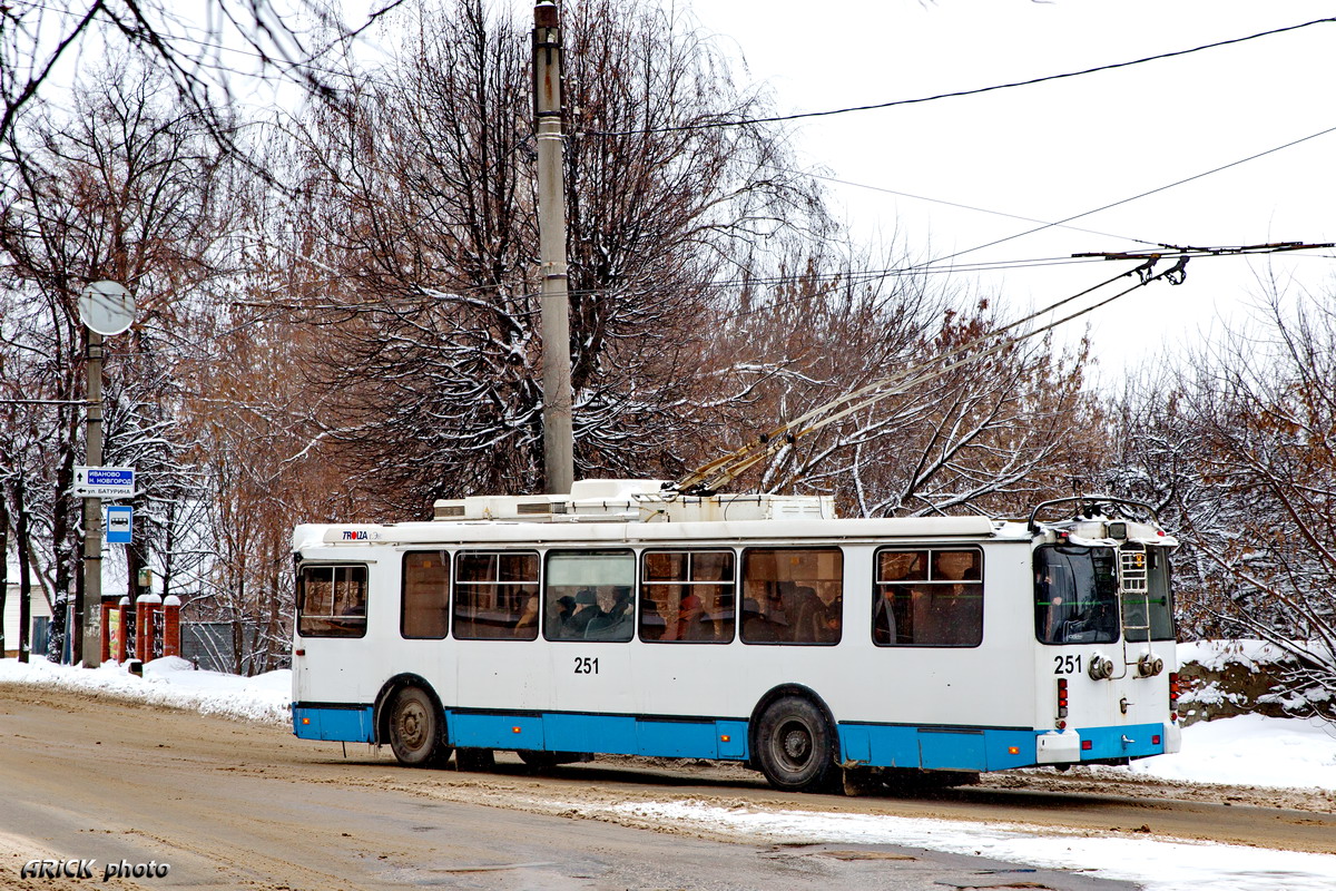 Владимир, ЗиУ-682Г-016.04 № 251