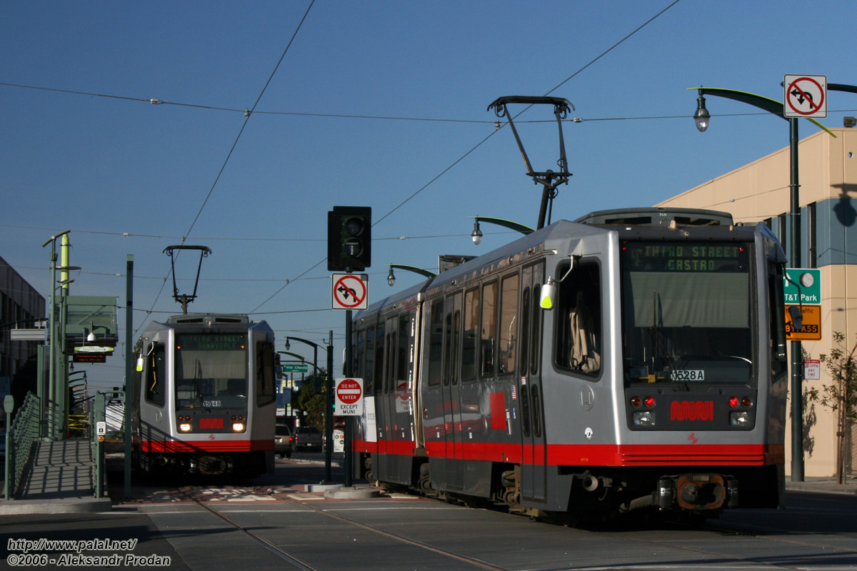 Сан-Франциско, область залива, Breda LRV № 1528; Сан-Франциско, область залива, Breda LRV № 1534