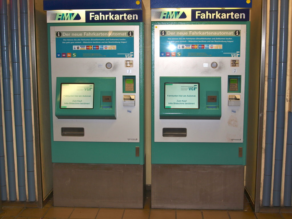 Франкфурт-на-Майне — U-Bahn — Разные фотографии