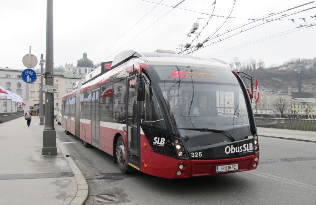 Зальцбург, Solaris Trollino III 18 AC MetroStyle № 325
