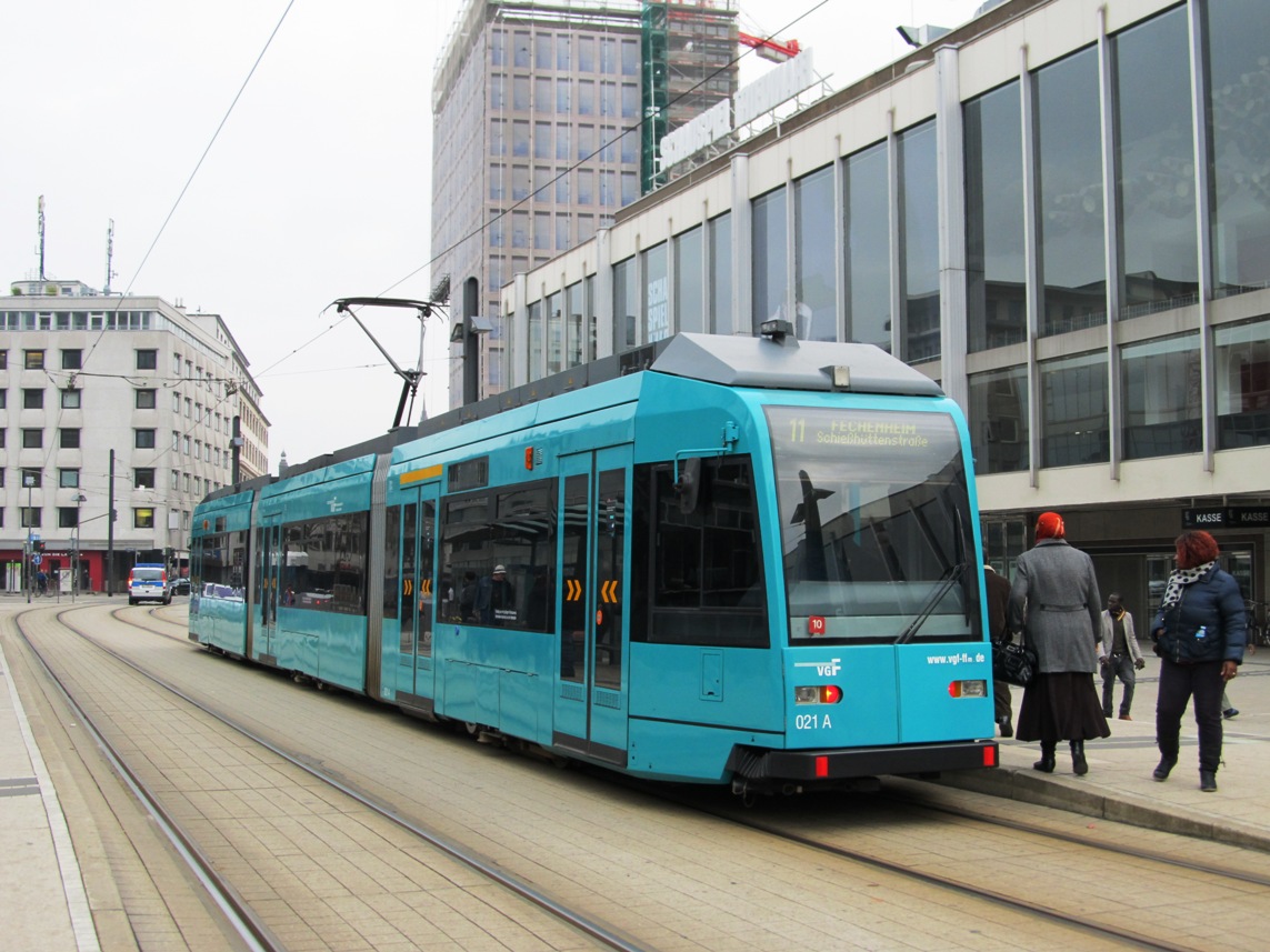 Frankfurt am Main, Duewag R № 021