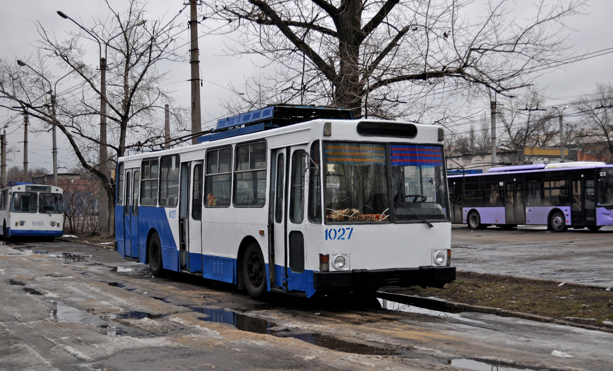 Донецк, ЮМЗ Т2 № 1027