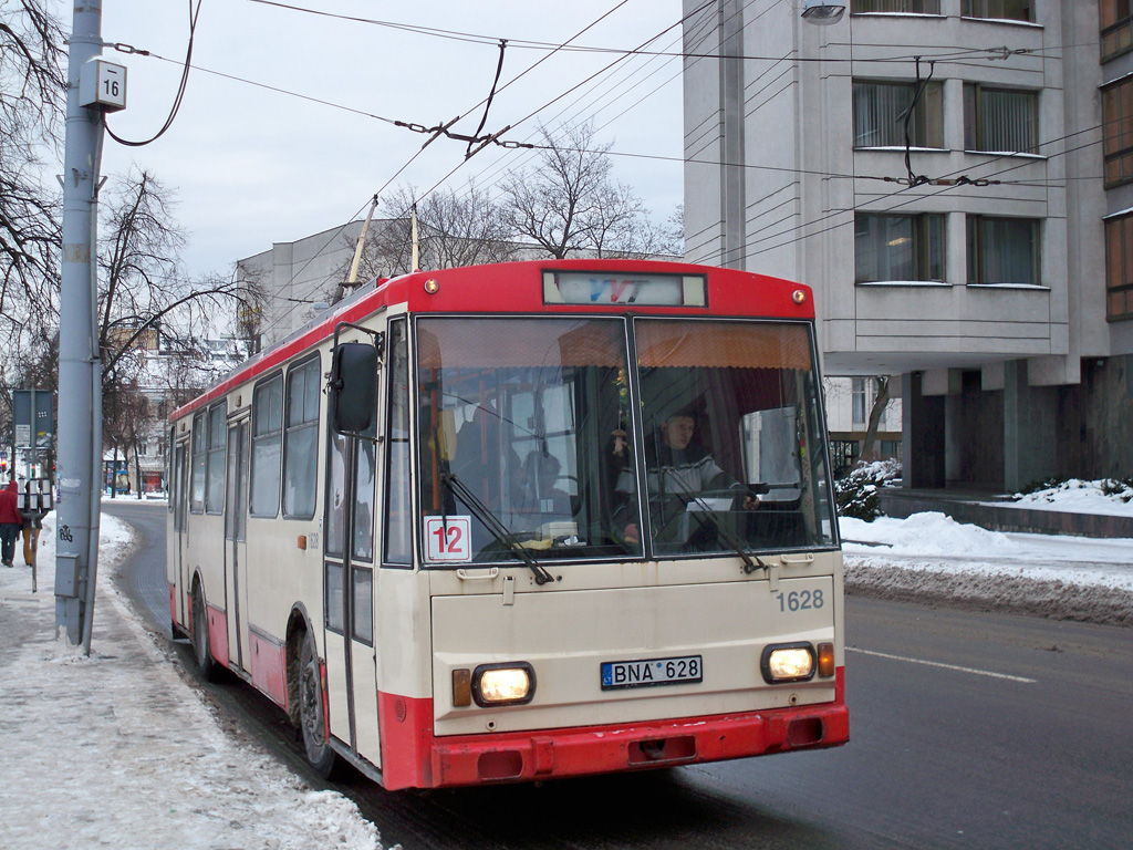 Вильнюс, Škoda 14Tr13/6 № 1628